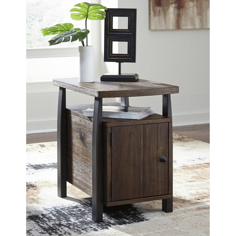 Signature Design by Ashley Vailbry End Table T758-7 IMAGE 2