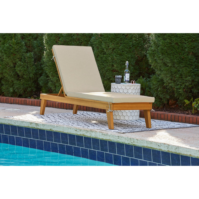 Signature Design by Ashley Outdoor Seating Chaises P285-815 IMAGE 8