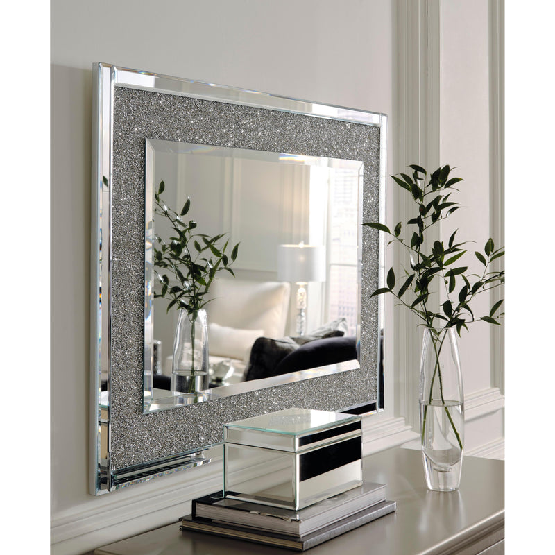 Signature Design by Ashley Kingsleigh Wall Mirror A8010206 IMAGE 5