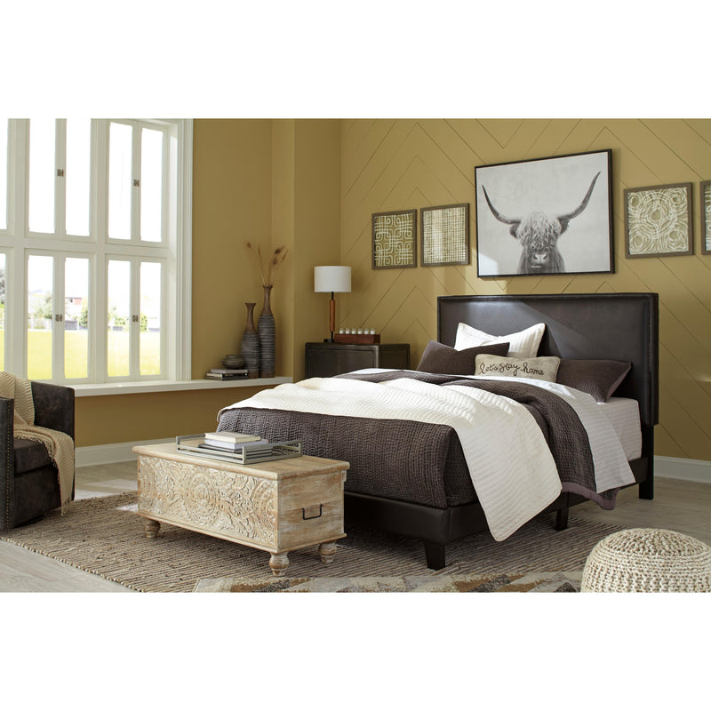 Signature Design by Ashley Mesling Queen Upholstered Bed B091-081 IMAGE 5