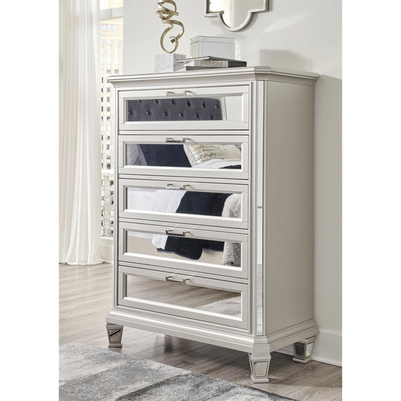 Signature Design by Ashley Lindenfield 5-Drawer Chest B758-46 IMAGE 5
